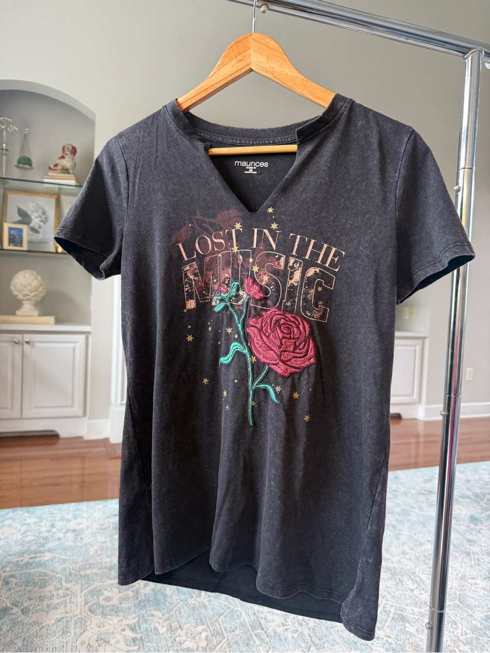 Maurices Black Short-Sleeve 'Lost in the Music' Rose Graphic Tee